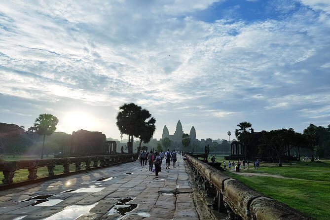 2 Day private tour: Small tour, Big tour, sunrise and sunset,floating village. - FAQs