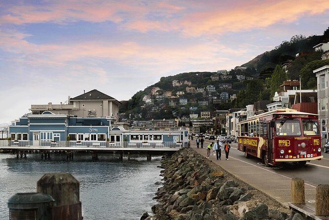 2-Day San Francisco Hop on Hop off Bus Tour + Bonus Night Tour - What to Expect on the Bus
