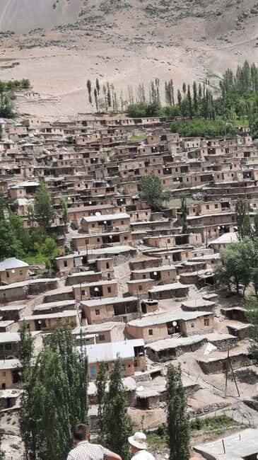 "2-Day Tour to Fann Mountains: Voru Village & Seven Lakes" - An enticing glimpse into Tajikistan’s natural and cultural riches