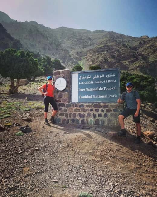 2-Day Trek, Berber Villages, and Stay in Azzaden Valley - Who Should Consider This Tour?