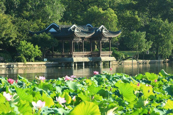 2-Day Unlimited Private Trip to Suzhou and Hangzhou by Bullet Train from Shanghai - An Introduction to a Two-Day Chinese Cultural Escape