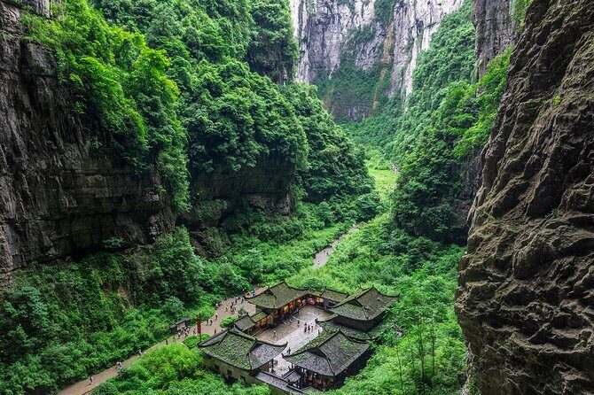 2 Day Wulong Private Tour Impression Show and Cave Hotpot - An In-Depth Look at the 2-Day Wulong Private Tour