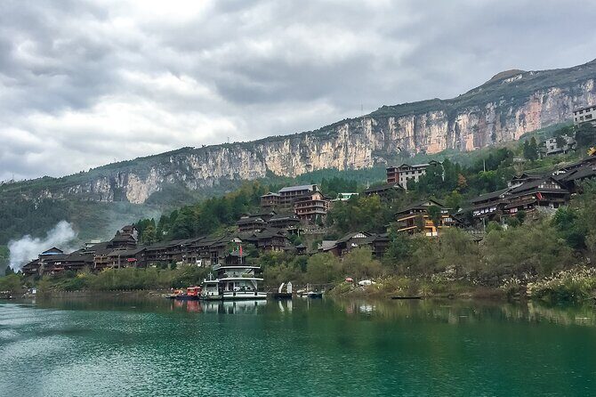 2 Day Wulong Private Tour Impression Show and Cave Hotpot - Who Should Consider This Tour?