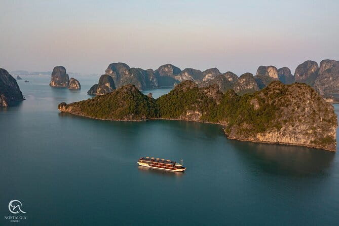 2 Days, 1 Night in Lan Ha Bay with Icon Cruise from Hanoi - Introducing the 2 Days, 1 Night in Lan Ha Bay with Icon Cruise