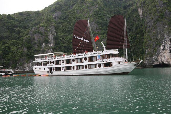2 Days 1 Night Overnight on Cruise in Halong Bay - The Good, the Bad, and the Balanced