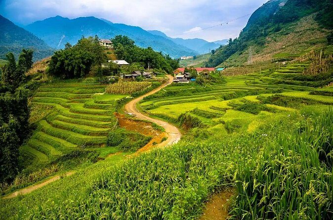 2 days 1 Night Sapa Trekking Group Tour - What’s Not Included