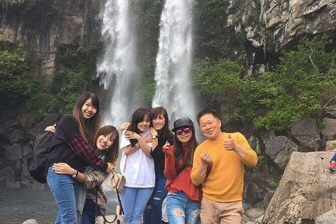 2 Days Jeju Island Private Taxi Tour (East/West of Jeju Island ) - Who Should Consider This Tour?