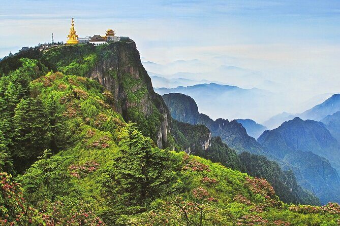 2 Days Leshan Giant Buddha and Mount Emei Tour - The Journey to Mount Emei