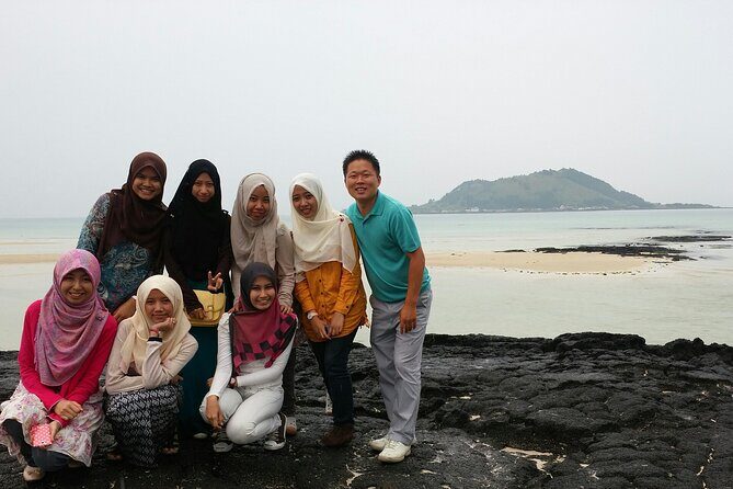 2 Days Private Taxi Tour - West and South of Jeju Island - Exploring the Itinerary in Detail