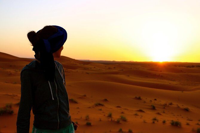 2 Days Private Tour from Marrakech to Zagora Desert: Glamping in Erg Lihoudi - Exploring the Itinerary: What to Expect on This 2-Day Adventure