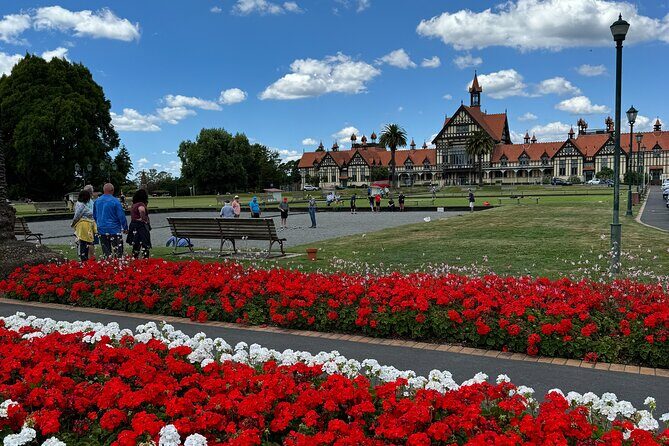 2 Days Private Tour in Tauranga, Rotorua, Taupo from Hamilton - The Sum Up