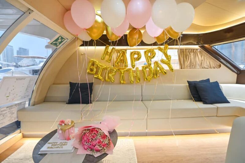 2 Hour Birthday Celebration on a Yacht in Dubai - Key Points