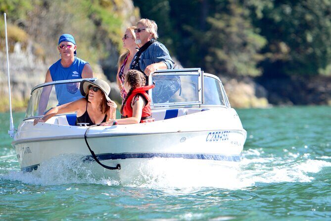 2 Hour Chartered Boat Tour from Deep Cove North Vancouver - Wildlife & Nature: An Unexpected Bonus