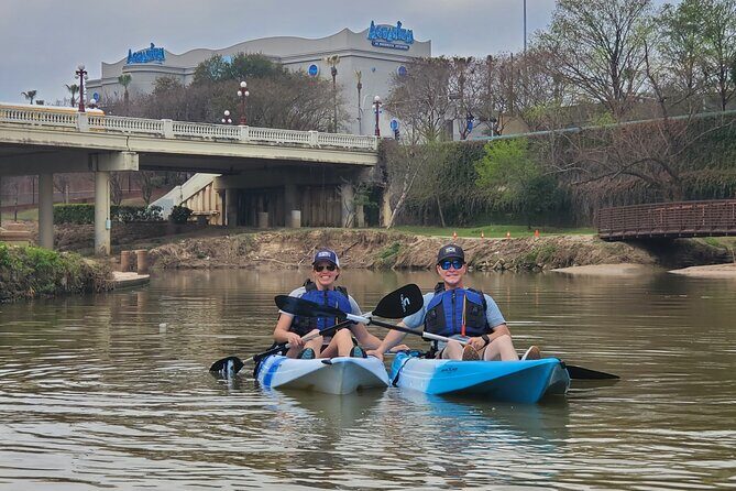 2-Hour Downtown Houston Skyline Paddleboard and Kayak Rentals - Cancellations and Weather Considerations