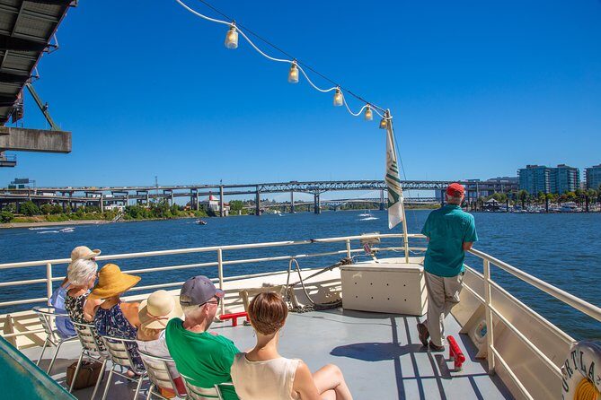 2-hour Lunch Cruise on Willamette River - Key Points