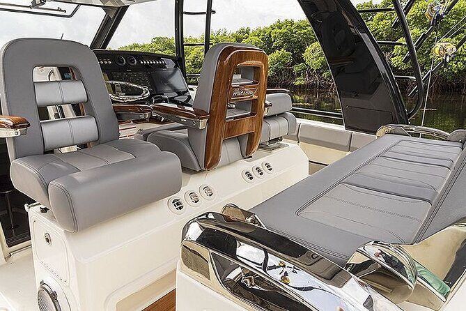 2-Hour Maalaea Luxury Powerboat Sunset Cruise for up to 6 Guests - Introduction