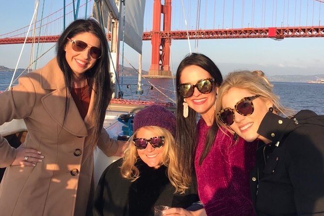 2-Hour Private Sailboat Charter in the San Francisco Bay - A Closer Look at the 2-Hour Private Sailboat Charter in San Francisco Bay
