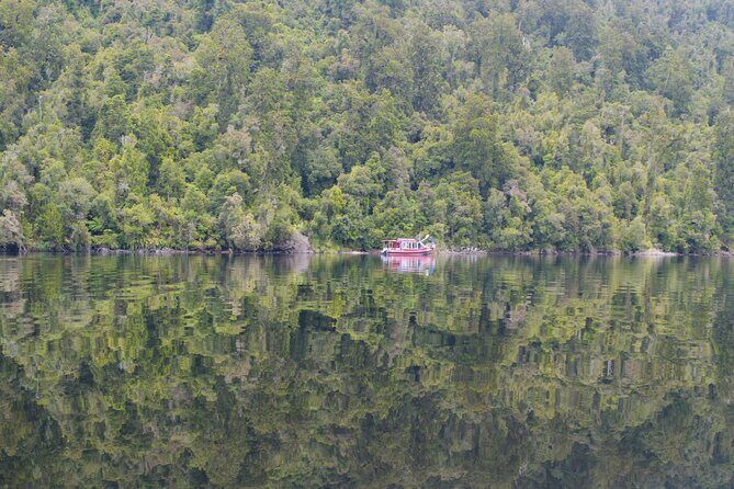 2-Hour Scenic Cruise in Lake Mapourika - FAQs