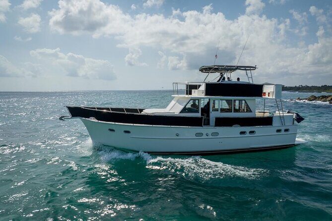 2 Hour Sunset-53' Hatteras Tulum, Playa Del Carmen, Riviera Maya - Who Will Love This Tour?