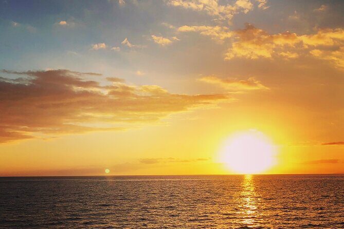 2 hour Tiki Pub Sensational Sunset Cruise (Adults only) - What Is the Tiki Pub Sunset Cruise?