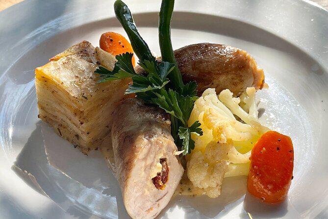 2-Hour Zambezi River Cruise Tour with Lunch and Pick Up - FAQ