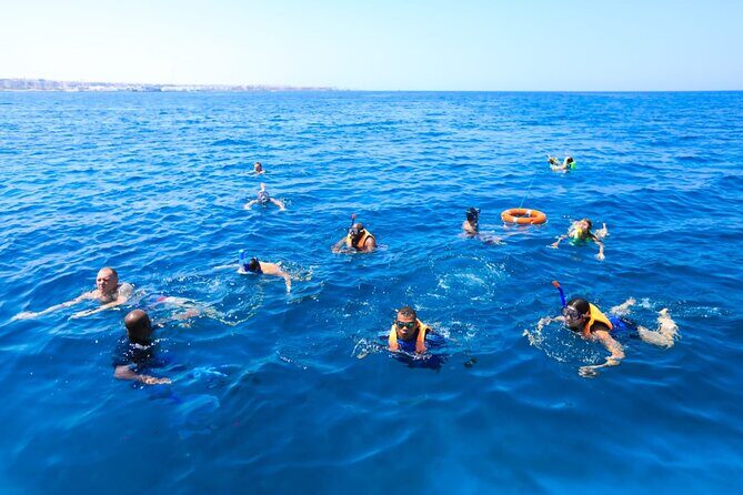 2 Hours Catamaran and Submarine with Snorkeling in Hurghada - The Sum Up: Who Is This Tour Best For?