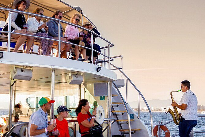 2 Hours Catamaran Sunset Tour - An In-Depth Look at the 2 Hours Catamaran Sunset Tour