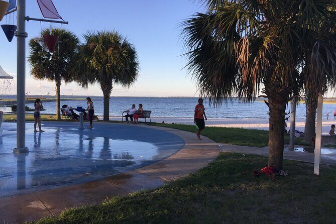 2 hours E-Bike with 2-Child Trailer Kissimmee Lakefront Tour - Who Will Love This Tour?