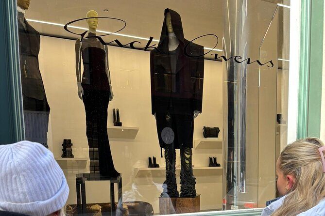 2 Hours Shopping Walking Tour in New York - Who Should Book This Tour?