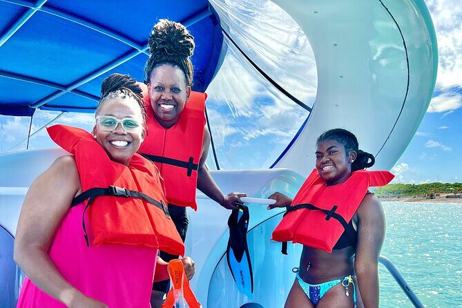 2 Hours Sip and Snorkeling Experience in Bahamas - Group Size & Booking