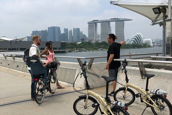 2 Hours Sunset Bike Tour and Garden Rhapsody Show - The Value of This Experience