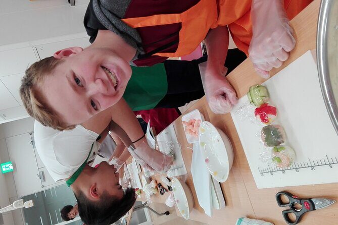 2 hours sushi class - Who Will Love This Experience?