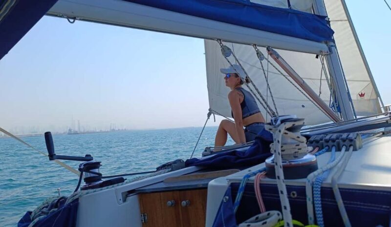 2 hrs Sailing tour with views on Burj Khalifa, Dubai skyline - Key Points