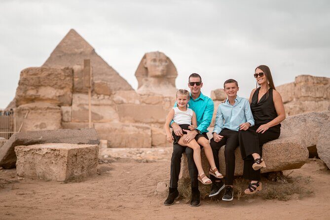 2 hrs Unique Photo session (PhotoShoot) at the Pyramids of Giza - Key Points