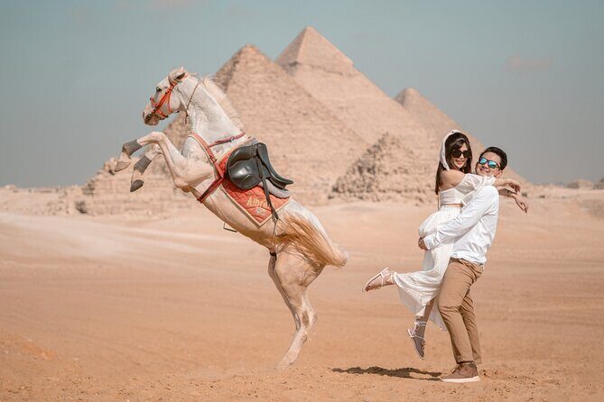 2 hrs Unique Photo session (PhotoShoot) at the Pyramids of Giza - What Makes This Tour Special?