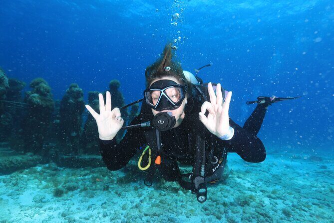2 Tanks Dives Cancun Underwater Museum for Certified Divers - An In-Depth Look at the Cancun Underwater Experience