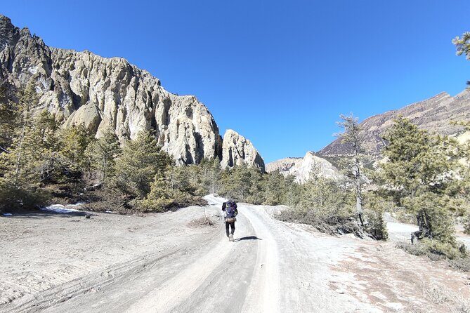 20 Days Annapurna Circuit Trek - Down into the Kali Gandaki Valley: From Jomsom to Marpha