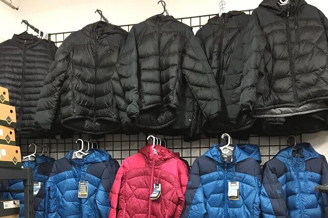 -20F Cold Rated Package: Parka, Snowpants, Boots & Gloves - What to Expect from the Rental Package