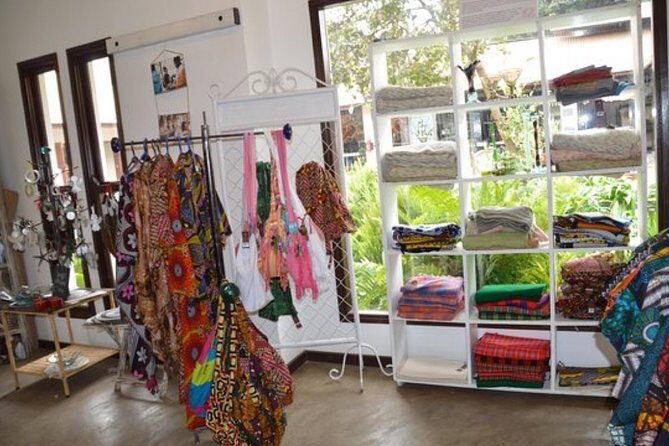 24 Hours in ArushaArusha Museum, Cultural Heritage, Maasai Market, Shanga - Key Points