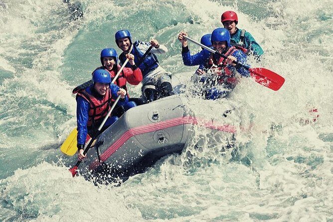 24 km White water rafting expedition in Rishikesh - The Scenic and Thrilling Highlights
