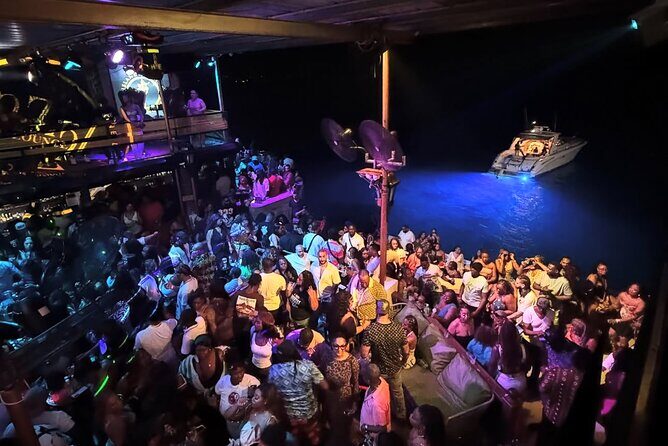 27/27 Lounge, Pier 1 & Margaritaville Nightlife Tour In Jamaica - Who Would Enjoy This Tour?