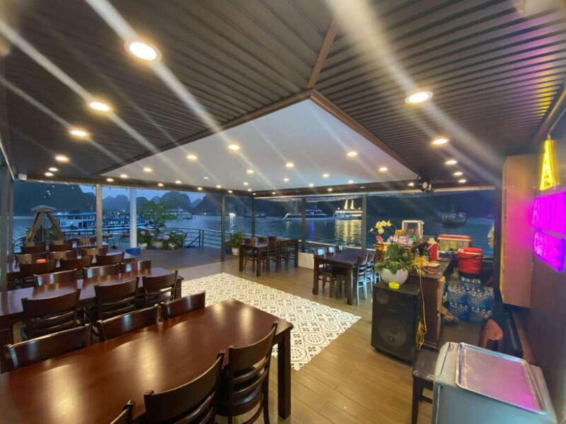 2D1N Boat Tour : Lan Ha Bay - Ha Long Bay - Key Points
