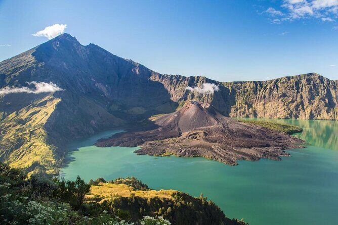 2D1N Senaru Crater Rim Trekking - Key Points