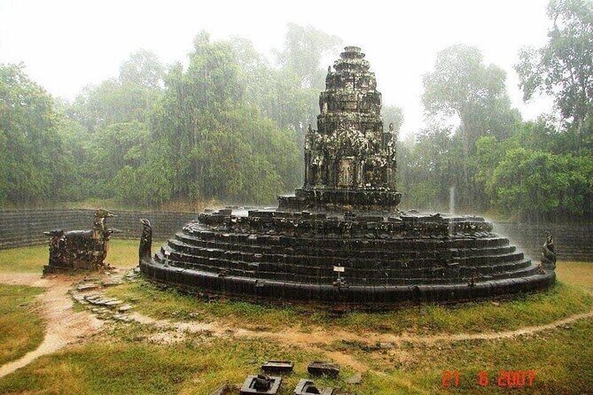 2days Explore Angkor wat Small Tour & Big Tour + Banteay Srei (Private tour) - FAQs