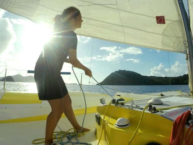 2h Sailing catamaran in La Baie des Saintes - The Sum Up
