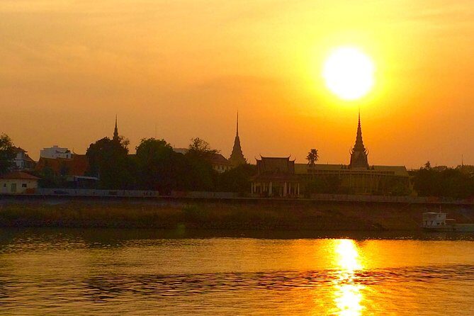2hours Private Sunset Cruise with unlimited beer, soft drinks and Tour guide - An In-Depth Look at the Experience