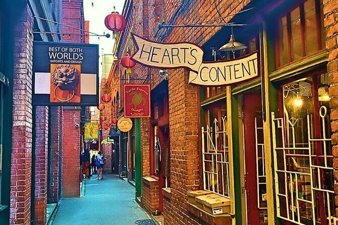 2hr Express Victoria City Private Tour 1-6 pax - Fan Tan Alley and Chinatown