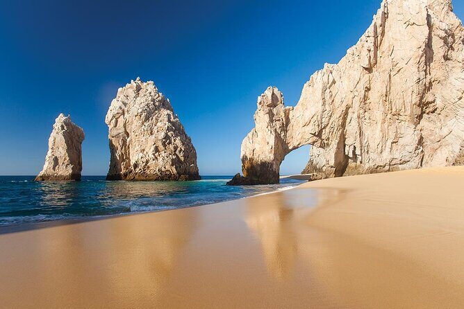 2x1 Tour: Cabo San Lucas Arch + Camels Ride + Pick up! - FAQs