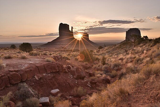 3.0 Hours of Monument Valley's Sunrise or Sunset 4×4 Tour - An In-Depth Look at the Monument Valley 3-Hour Tour