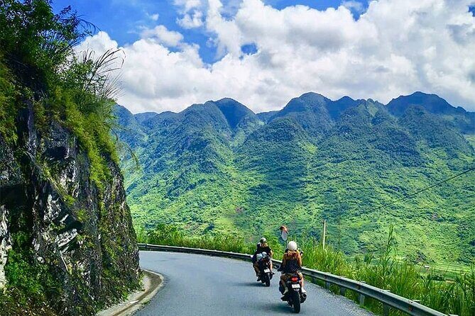 3-Day Ha Giang Loop Tour from Ha Noi and Return - Day 2: Mountains, Rivers, and Cultural Gems